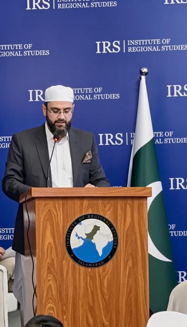 Sahibzada Muhammad Saeed delivering keynote address at Institute of Regional Studies (IRS) seminar